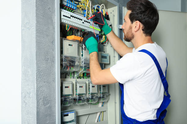 Best Circuit Breaker Repair  in Lochsloy, WA
